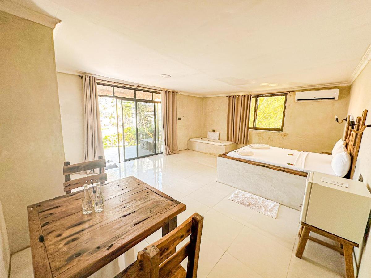 Jambo Beach Hotel باجي الغرفة الصورة